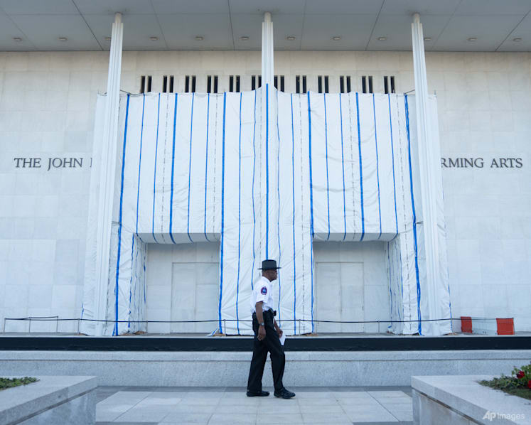 Judge orders Trump to give 30 days notice before any steps to demolish Kennedy Center Judge orders Trump to give 30 days notice before any steps to demolish Kennedy Center