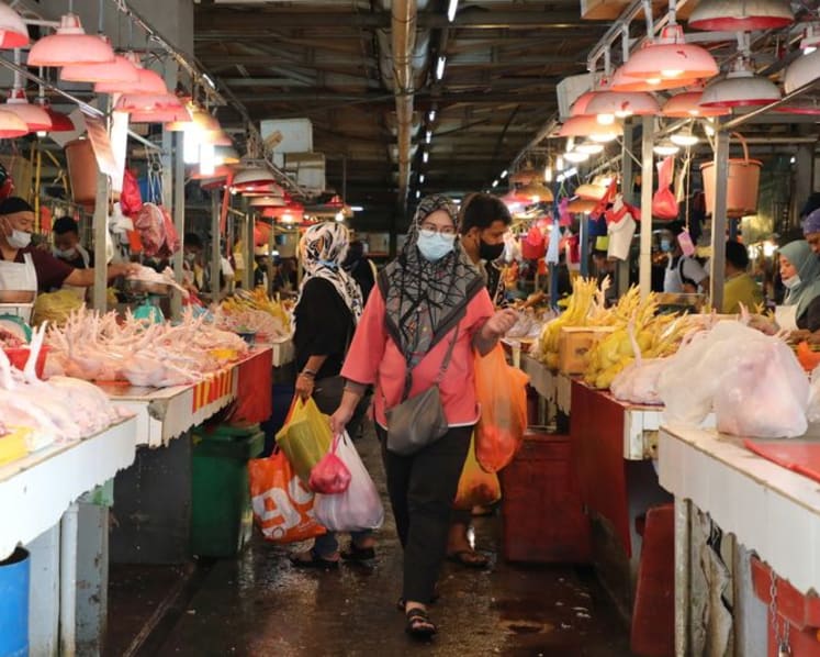 Malaysia reports record 24,599 new COVID-19 cases, 393 deaths