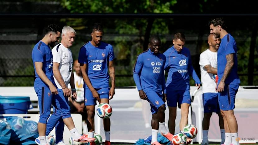 France may tweak, not tinker, as Iraq World Cup test looms