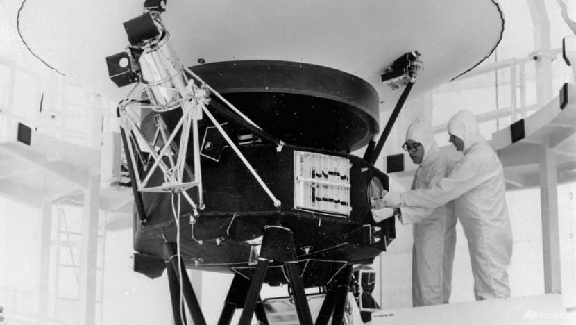 NASA listens for Voyager 2 spacecraft after wrong command cuts contact NASA listens for Voyager 2 spacecraft after wrong command cuts contact
