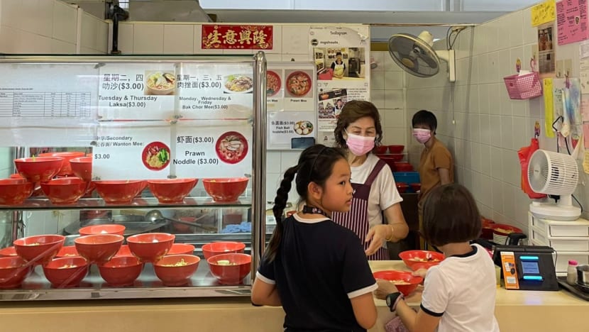 Amid shortage of canteen stallholders, schools turn to catering and vending machines Amid shortage of canteen stallholders, schools turn to catering and vending machines