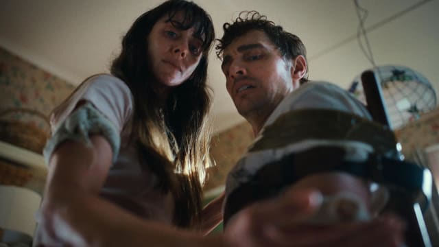 新片上映：Together