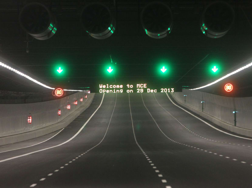 Marina Coastal Expressway opens