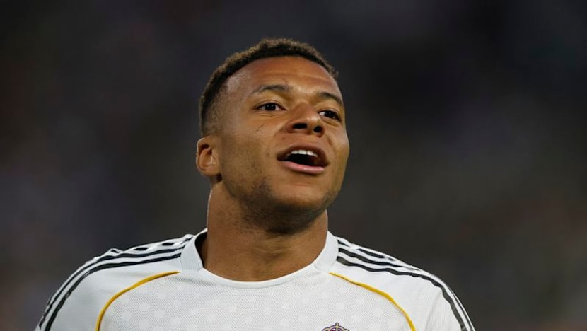 France striker Mbappe suffers hamstring injury ahead of World Cup