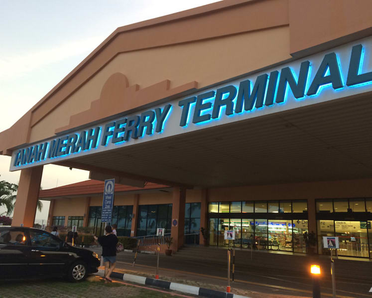 COVID-19 patient died after transport from Batam to Singapore; doctor accused of multiple lapses