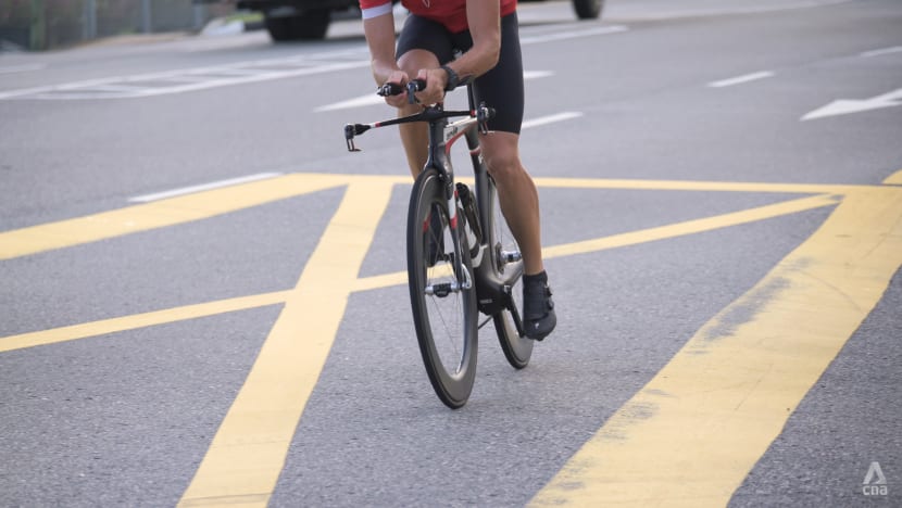 Transport workers' union calls for more enforcement against errant cyclists in bus lanes