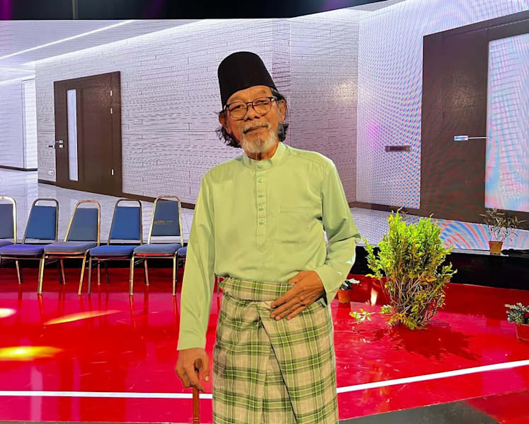 Veteran Malaysian singer-actor Jalil Hamid dies at age 69