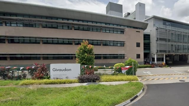 非法排放有毒工业废料进入公共下水道系统 两香水制造商被罚款