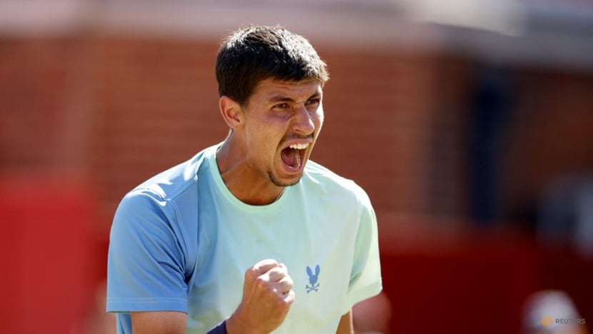 Draper revs up for Wimbledon with tough win over Popyrin at Queen's