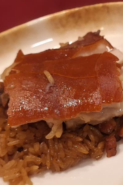 鸿运乳猪，吃定新故乡！