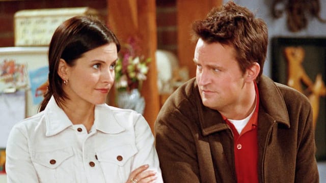 “Friends”Matthew Perry离世半个月　荧幕妻子发文悼念
