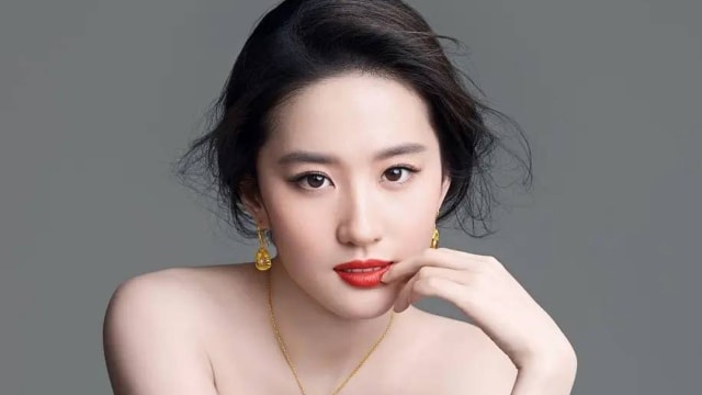刘亦菲儿时因长相被欺负　霸凌者竟公开炫耀！