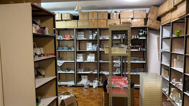 警方捣毁跨境电子烟团伙 起获市值逾56万元电子烟及配件