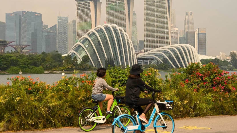Singapore narrows 2023 growth forecast to around 1% on weak exports