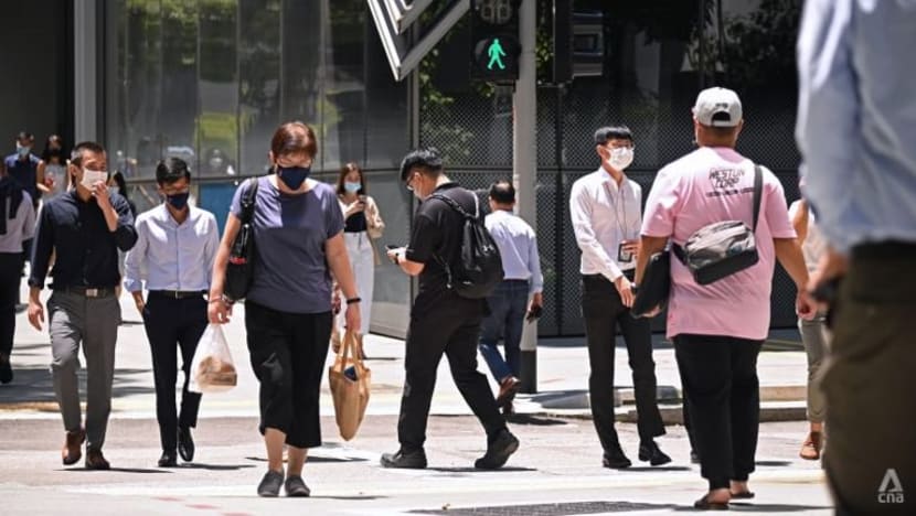 Usulan lindungi pekerjaan rakyat S'pura diluluskan di Parlimen