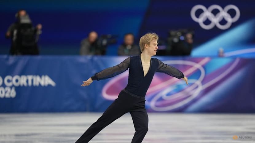 Figure skating-Italy's Rizzo and Grassl cheered despite mistakes after team bronze party