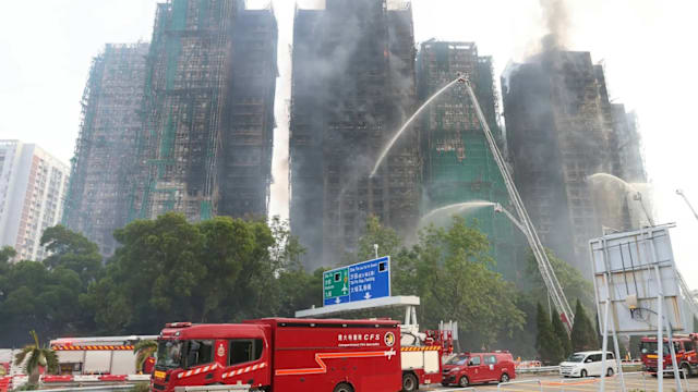 香港大埔宏福苑延烧逾17小时　居民：曾反映吸烟问题但未解决