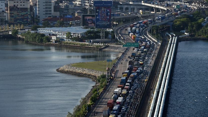 Travel insurance not needed for fully vaccinated short-term visitors crossing Singapore-Malaysia land border from April 1
