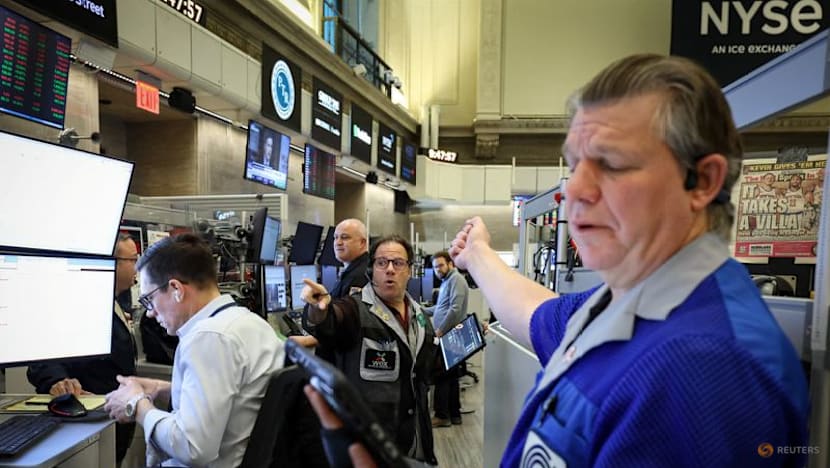 Trading Day: Out of the Greenland, into the red