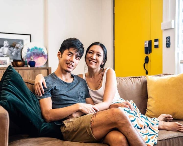 S'porean couple surprised to receive praise and go viral for clearing tables in Malaysia cafe, says it's 'second nature' to them