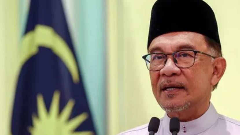 PM M'sia Anwar Ibrahim umum barisan Kabinet; Ahmad Zahid Hamidi, Fadillah Yusof dilantik Timbalan PM PM M'sia Anwar Ibrahim umum barisan Kabinet; Ahmad Zahid Hamidi, Fadillah Yusof dilantik Timbalan PM