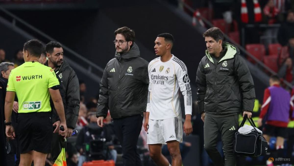 Real Madrid's Alexander-Arnold out for two months with new muscle injury