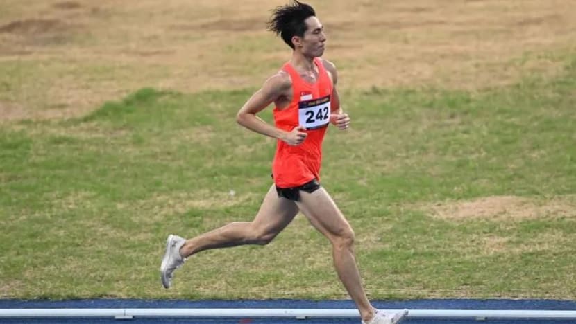 Sukan SEA 2023: Penantian 40 tahun SG berakhir selepas Soh Rui Yong raih pingat perak larian 10,000m