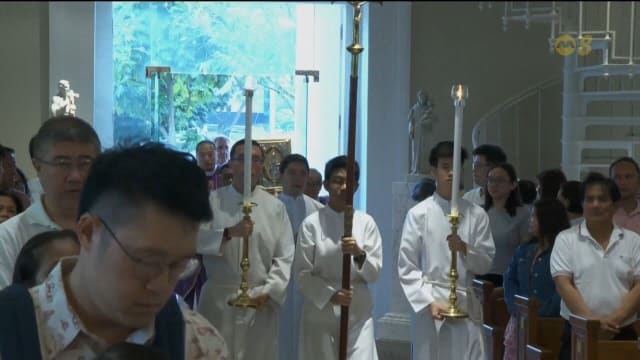 本地700名天主教徒举行特别弥撒 为教宗方济各康复祈祷