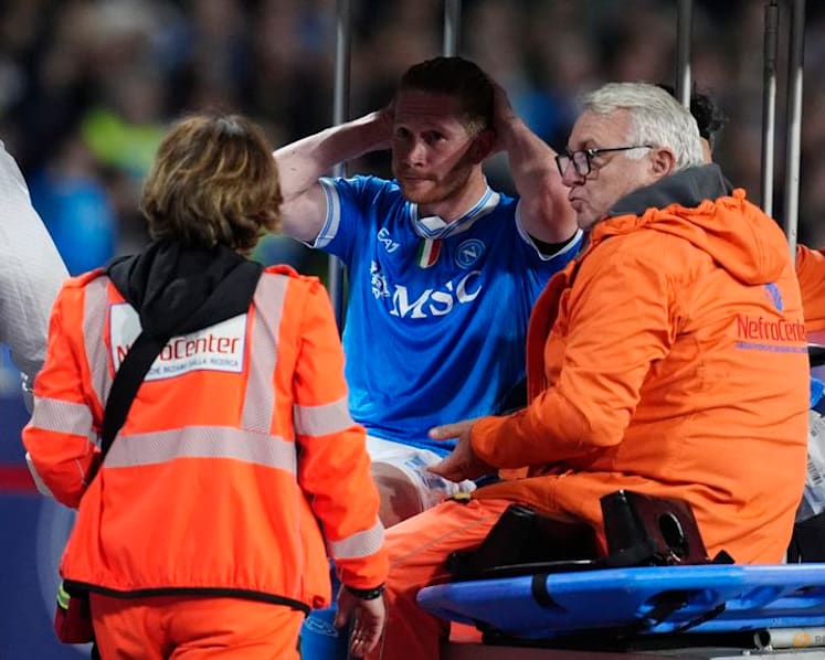 De Bruyne undergoes successful surgery after thigh injury taking penalty