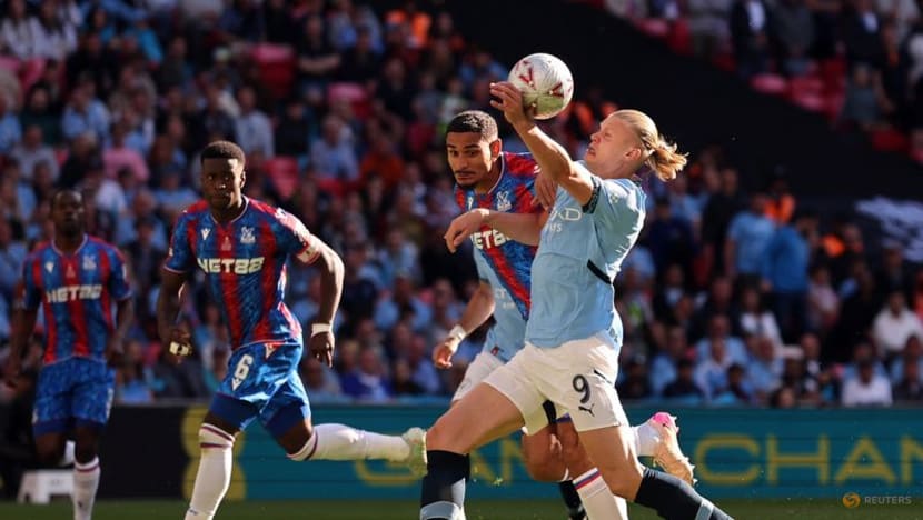 Haaland suffers another Wembley blank after turning down penalty Haaland suffers another Wembley blank after turning down penalty