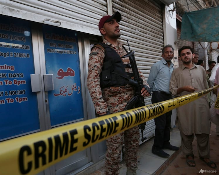 Gunman kills Chinese-Pakistani national in Karachi, wounds 2