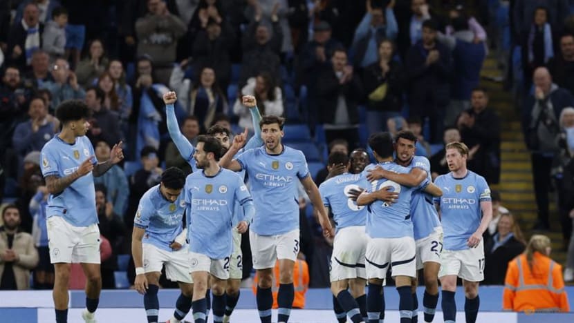 Late Nunes goal lifts Man City to thrilling 2-1 win over Villa