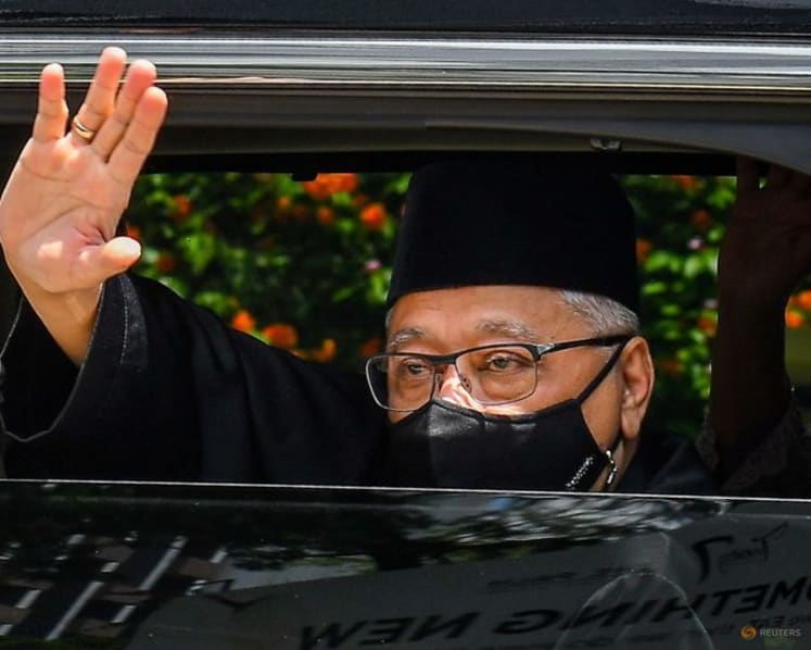 Malaysia PM misses Cabinet swearing-in ceremony after being declared close contact of COVID-19 patient