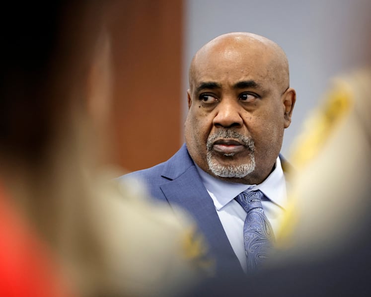Tupac Shakur's accused killer was out for 'revenge', jury hears