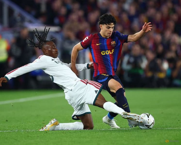 Espart ruled out for seven weeks as Barca lose another defender to injury