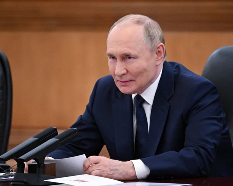 Putin says Russia doesn't oppose Ukraine joining the EU