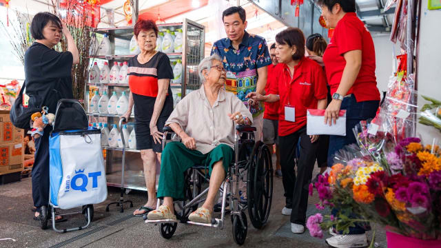 女皇镇“我的购物伙伴”计划迈入第13个年头