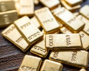 Gold extends gains as Trump pauses Iran attacks for two weeks