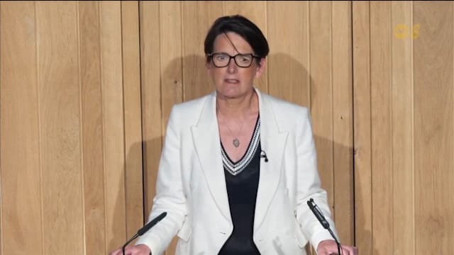 英国警示俄罗斯混合战威胁 吁加强尖端科技领域防御
