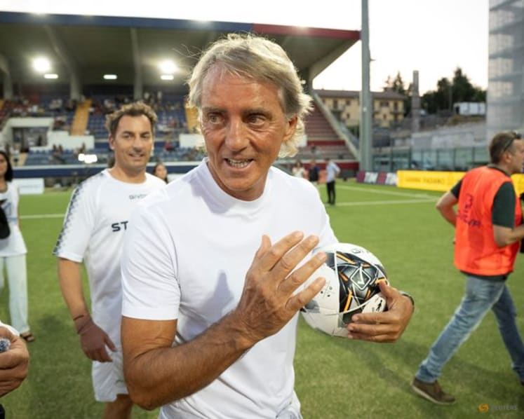Mancini returns as Italy coach with Ranieri as technical director