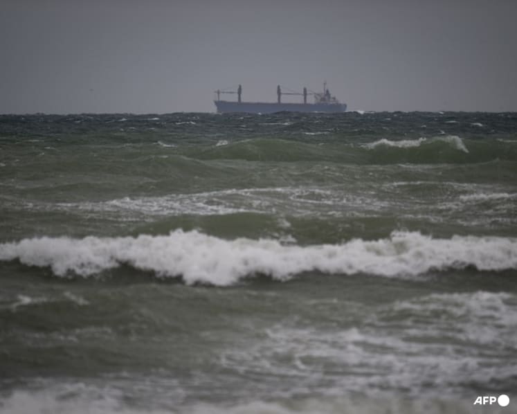 Two ships ablaze in Romanian Black Sea waters, 7 sailors missing Two ships ablaze in Romanian Black Sea waters, 7 sailors missing