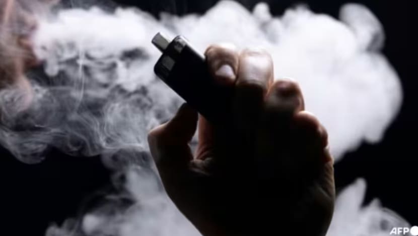 New York tuntut ratusan juta dolar dalam kes 'wabak penggunaan vape'. New York tuntut ratusan juta dolar dalam kes 'wabak penggunaan vape'.