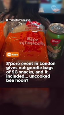 An Indonesian creator who attended the Singapore Society event at King's College London even tried eating it on the spot — yes, like it was the Mamee Monster snack #8dayssg #8dayssgtrending #beehoon #singapore #snack