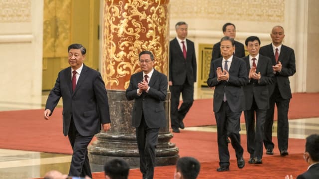 新任中共中央政治局常委 他们是谁？