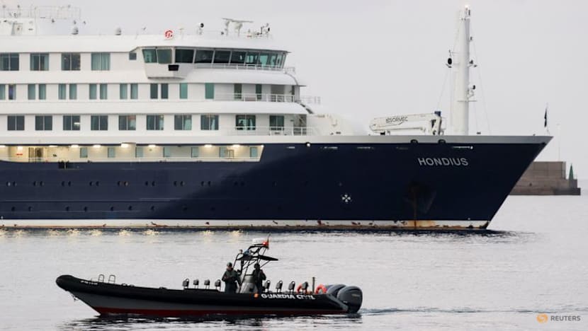 Hantavirus-hit cruise ship arrives in Spain's Canary Islands