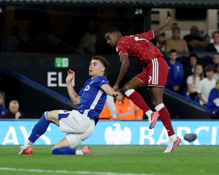 Early Isak double leads Liverpool to victory at Ipswich