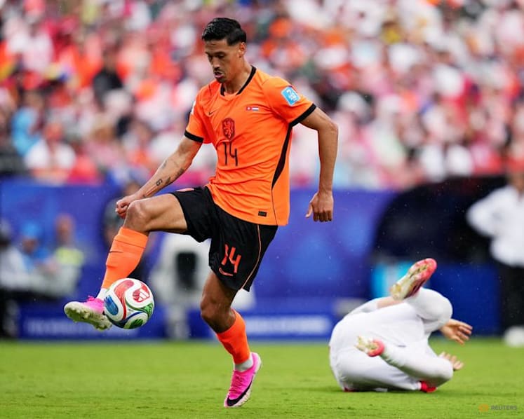 Reijnders dropped by the Dutch while Morocco make four changes