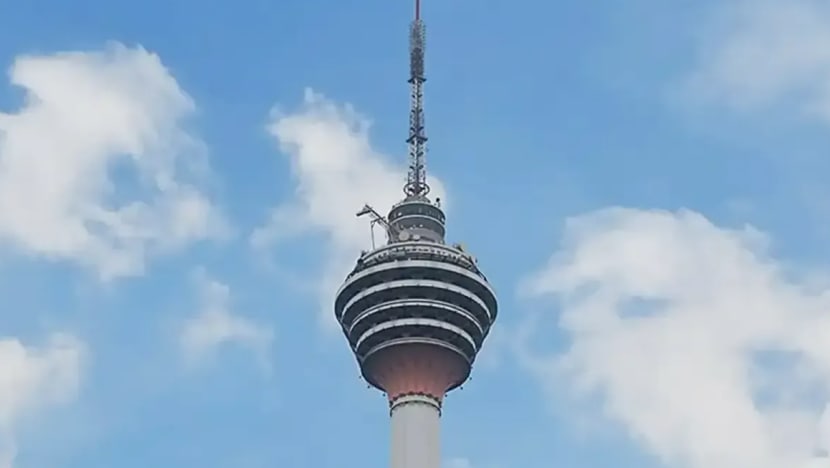 Tarikh buka semula Menara KL sedang dikenal pasti