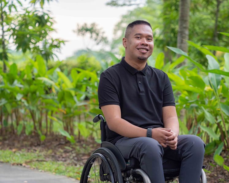 Gen Y Speaks: I withdrew from the world after a road accident paralysed me. Art made me whole again