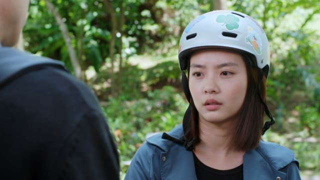 《寄生》绑架戏挑战大！黄暄婷衣服遭撕扯露后背 